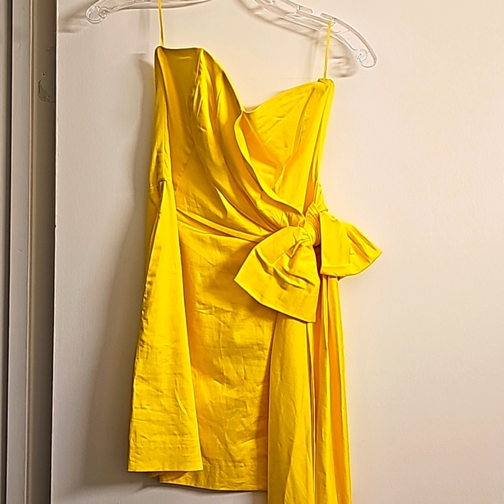 Yellow strapless dress. French Connection. Size 6. Runs small.